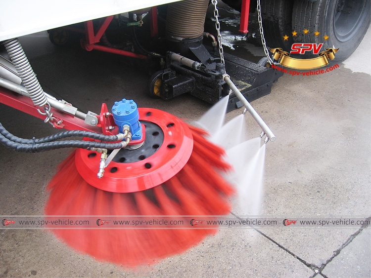 Street Washing Truck-Working Photo Street Washing Truck-Working Photo
